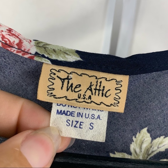 The Attic Floral Shift Dress - Picture 9 of 12